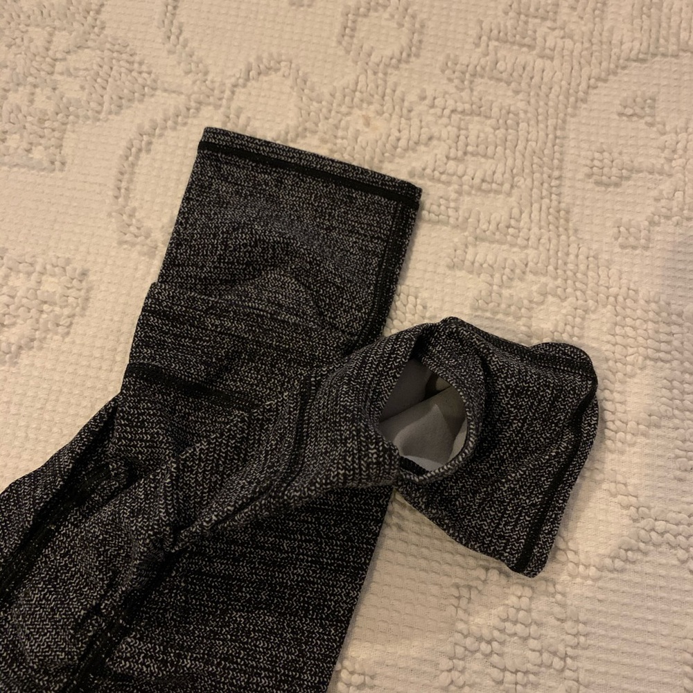 lululemon nulu align with stirrups grey pattern - Picture 4 of 5
